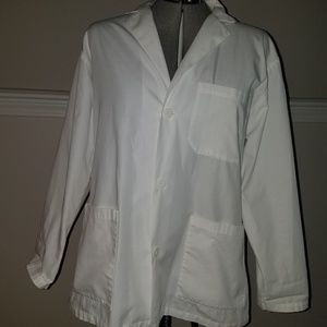Dickie's white lab coat